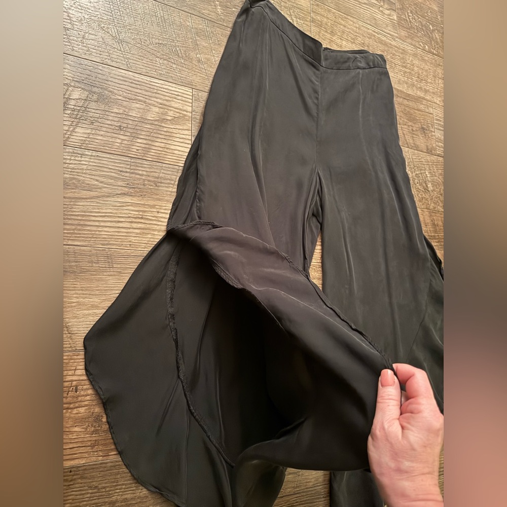 Elevenses by Anthropologie Black Waterfall Ruffle Pants with Side Slits Size 12 - Picture 7 of 16